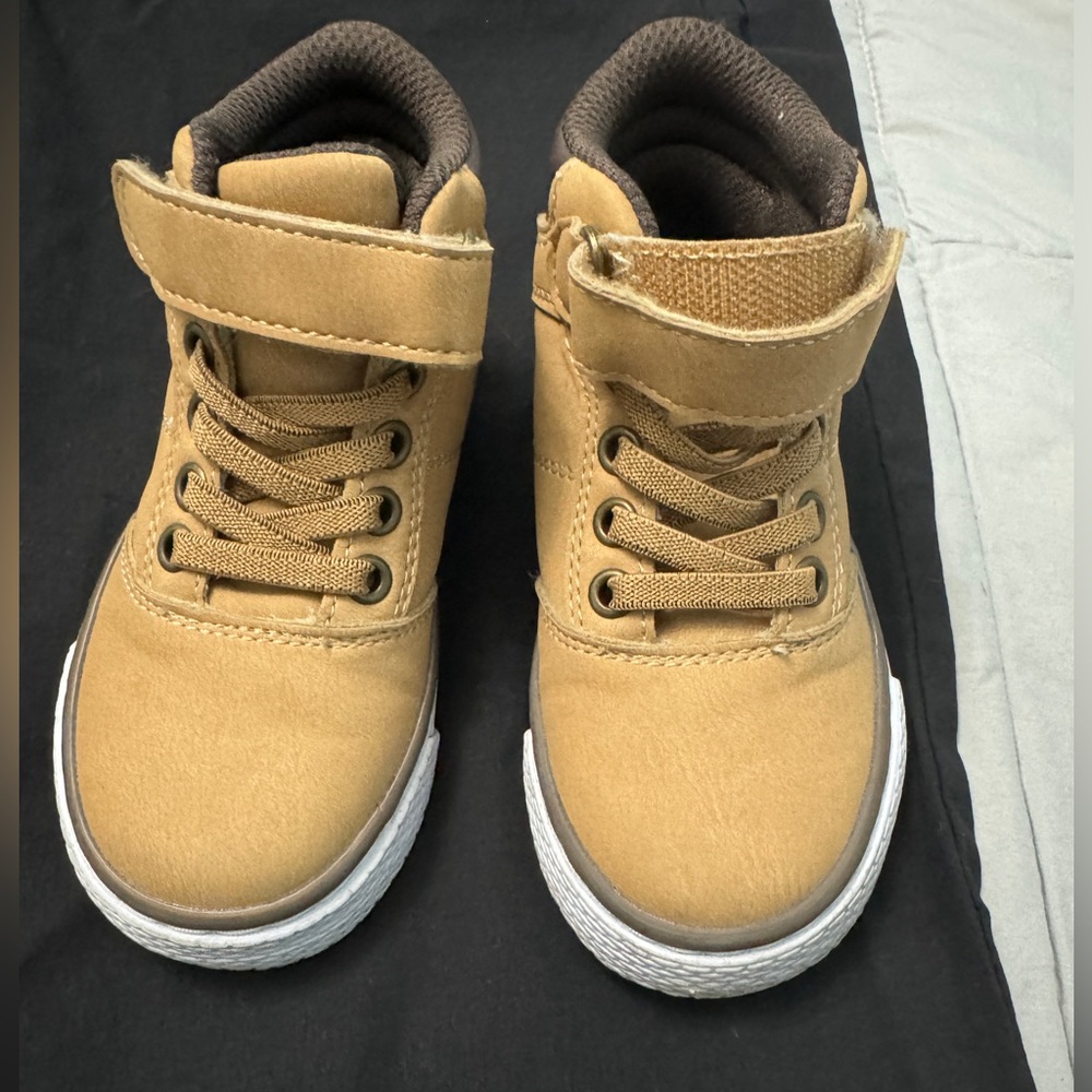 Toddler boys high top sneakers (boots) size 7